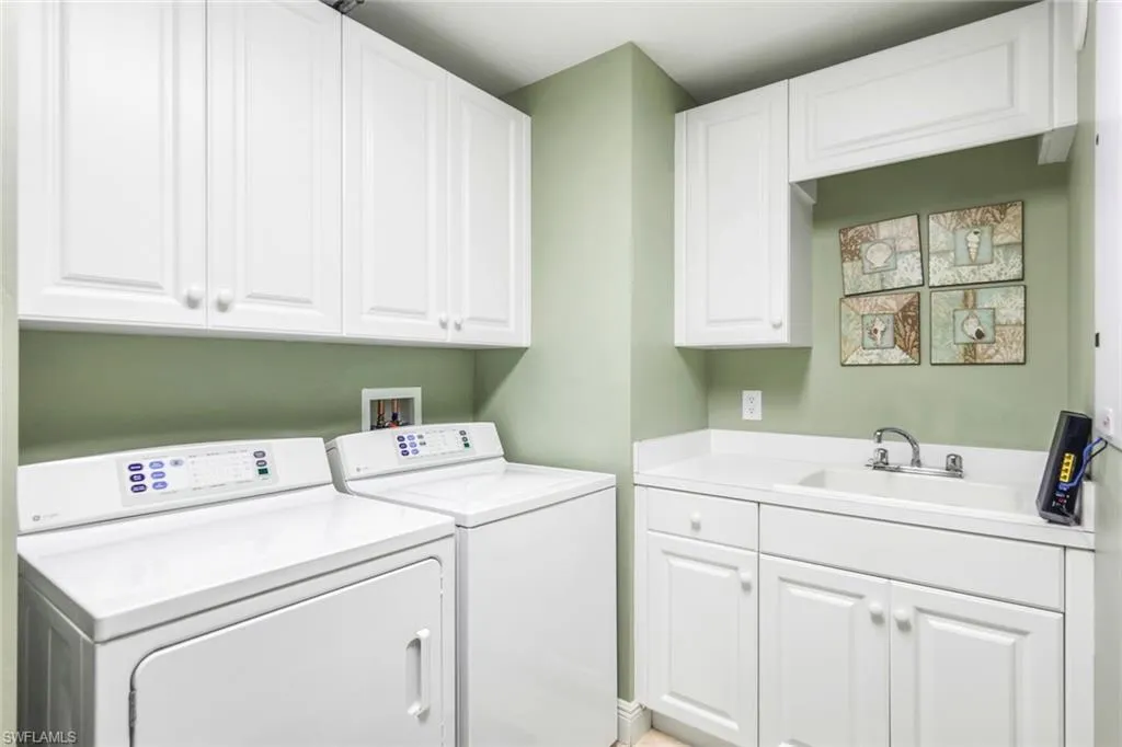 275 Indies WAY, Naples, FL 34110,224045670