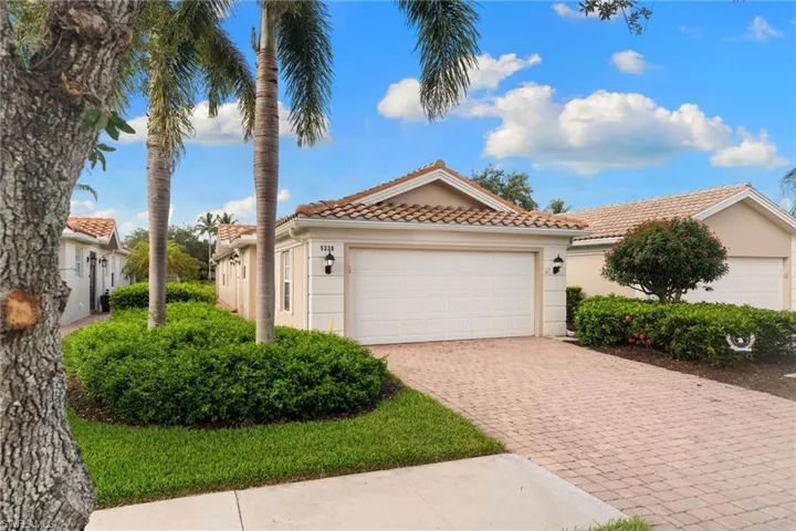 5338 Guadeloupe Way, Naples, Florida 34119
