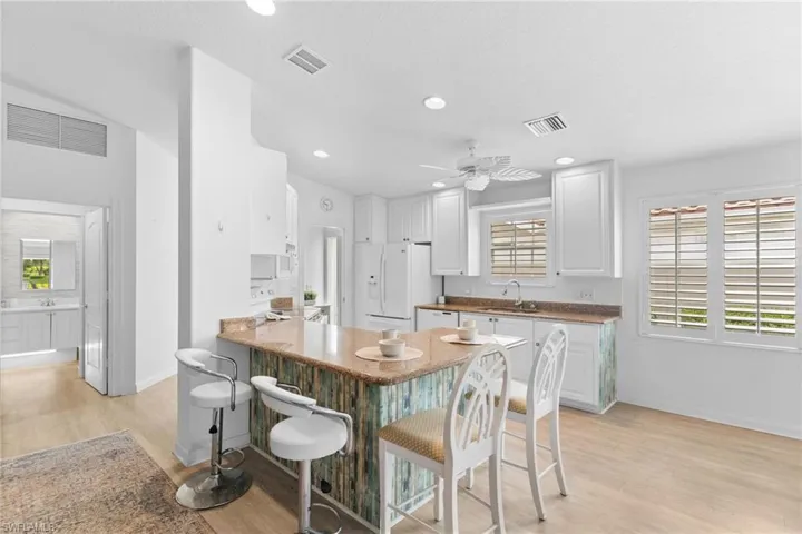 5338 Guadeloupe Way, Naples, Florida 34119