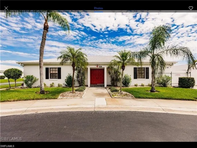 View of front of house with a front lawn