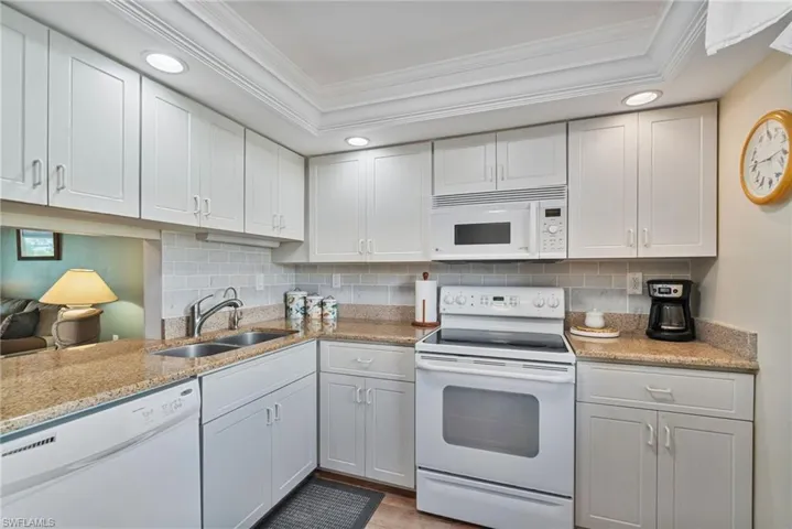 1828  Pine Valley  DR, Fort Myers, FL 33907