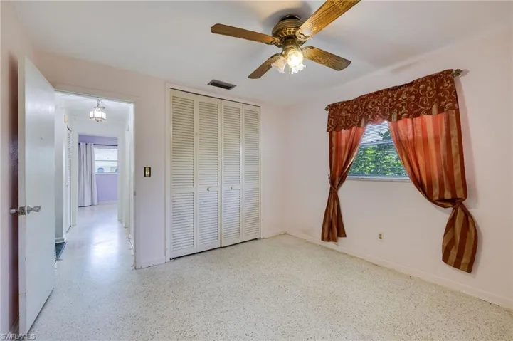 1117 Se 33rd Ter, Cape Coral, Florida 33904