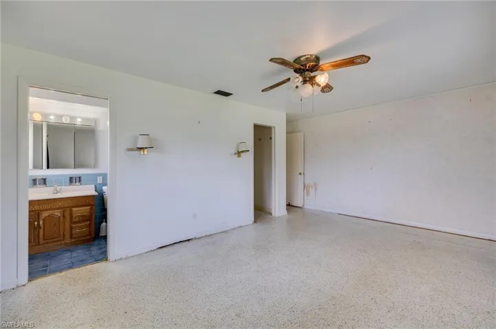 1117 Se 33rd Ter, Cape Coral, Florida 33904