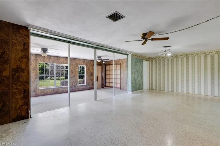 1117 Se 33rd Ter, Cape Coral, Florida 33904