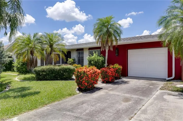 1117 Se 33rd Ter, Cape Coral, Florida 33904