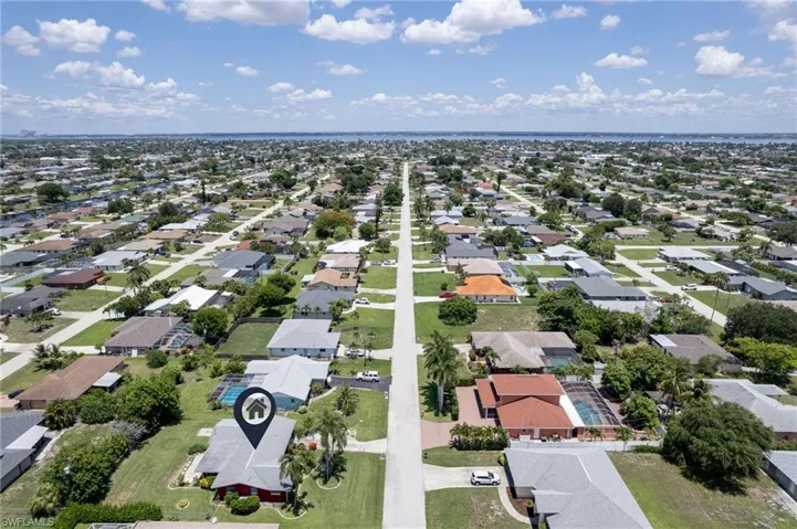 1117 Se 33rd Ter, Cape Coral, Florida 33904