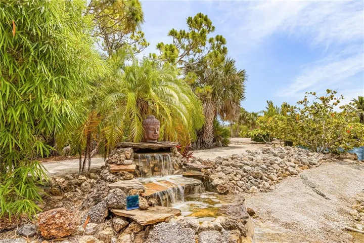 4931 Island Acres Ct, St. James City, Florida 33956