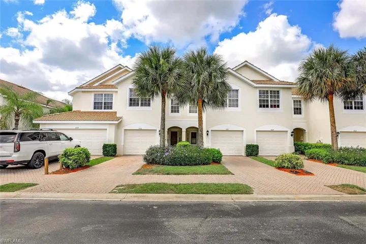 775  Hampton  CIR, Naples, FL 34105