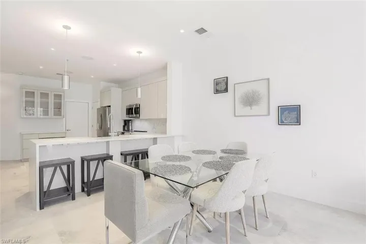 775  Hampton  CIR, Naples, FL 34105