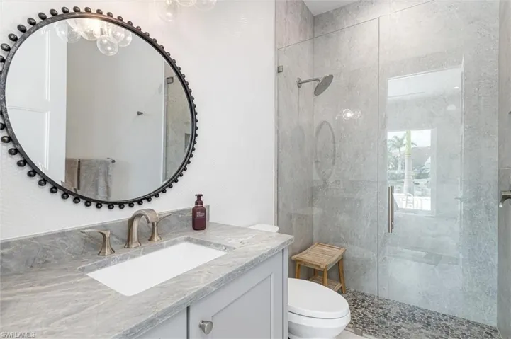 Guest En Suite Bathroom 1