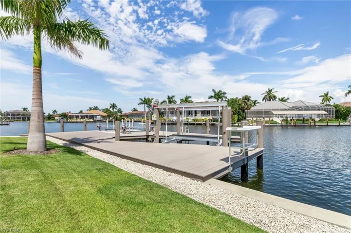 Dock with 14,000 lb boat lift