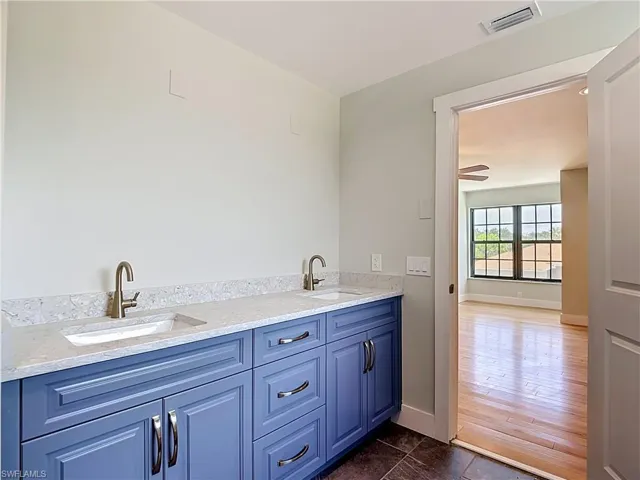 8831 Woodgate Dr, Fort Myers, Florida 33908