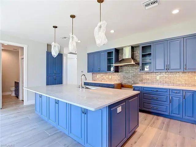 8831 Woodgate Dr, Fort Myers, Florida 33908