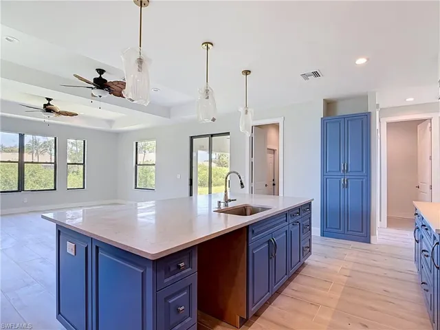 8831 Woodgate Dr, Fort Myers, Florida 33908
