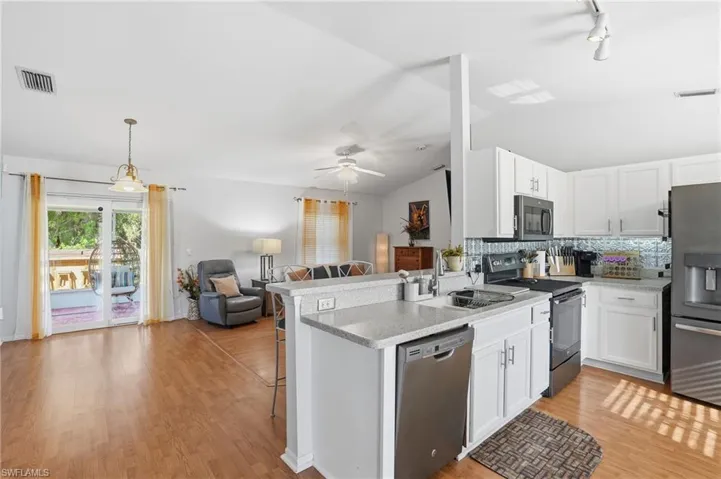 Kitchen w/ stainless steel appliances