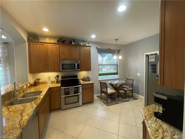 10630 Camarelle Cir, Fort Myers, Florida 33913