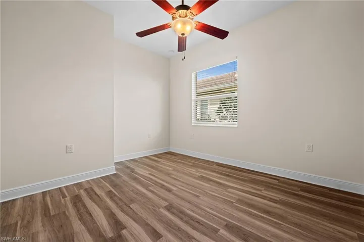 Bedroom/Den