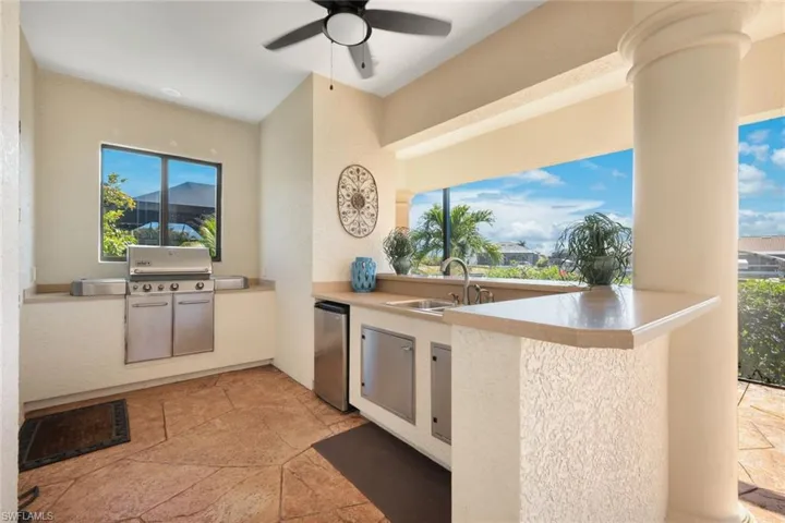 Outdoor Kitchen