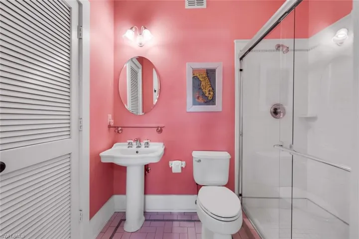 en suite bath off the office