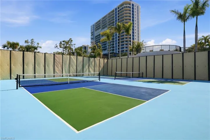 4810 Pelican Colony 403, Bonita Springs, Florida 34134