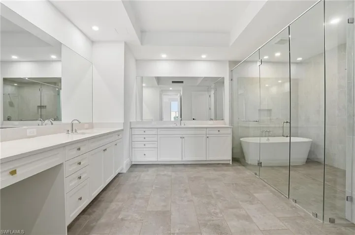 4810 Pelican Colony 403, Bonita Springs, Florida 34134