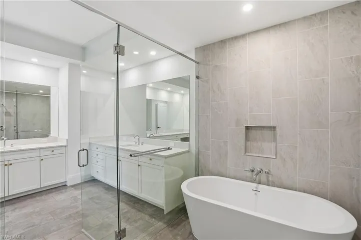 4810 Pelican Colony 403, Bonita Springs, Florida 34134