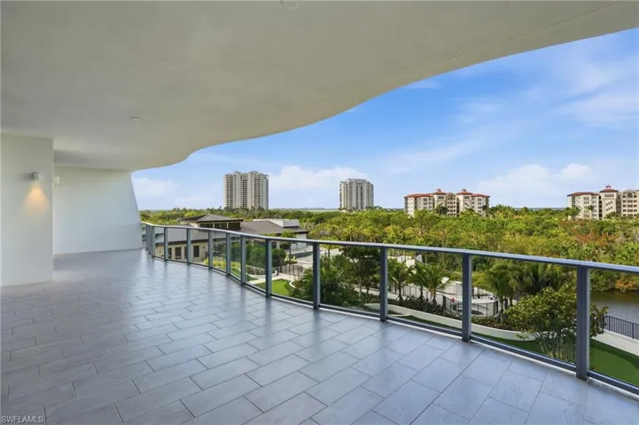 4810 Pelican Colony 403, Bonita Springs, Florida 34134