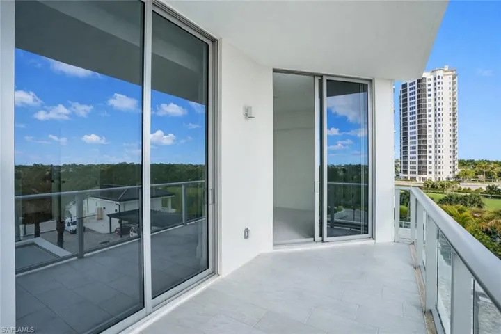 4810 Pelican Colony 403, Bonita Springs, Florida 34134