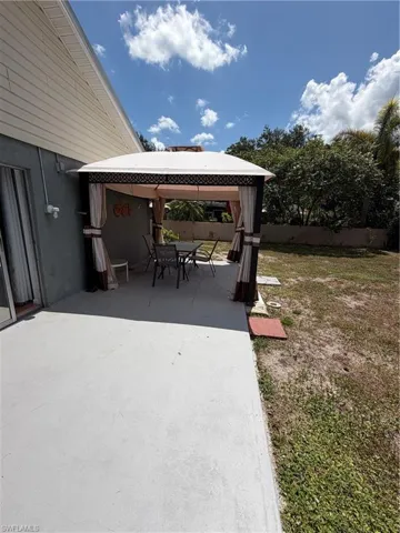 126 Oakside St, Lehigh Acres, Florida 33936