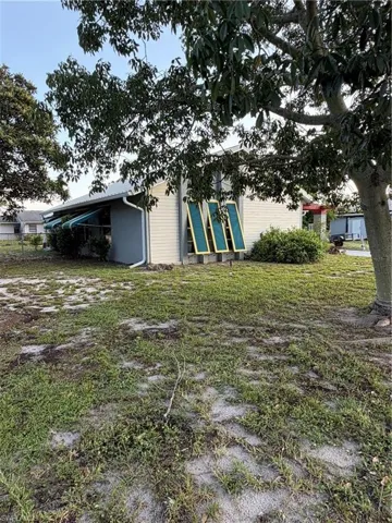 126 Oakside St, Lehigh Acres, Florida 33936