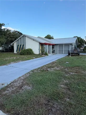126 Oakside St, Lehigh Acres, Florida 33936