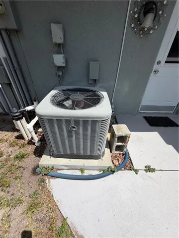 126 Oakside St, Lehigh Acres, Florida 33936