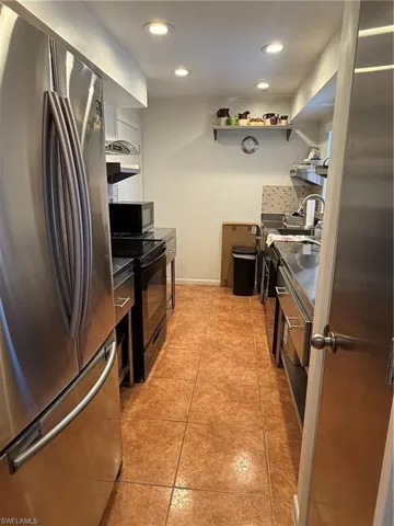 126 Oakside St, Lehigh Acres, Florida 33936