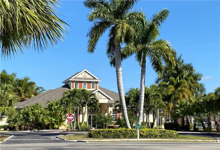 4206  Avian  AVE, Fort Myers, FL 33916