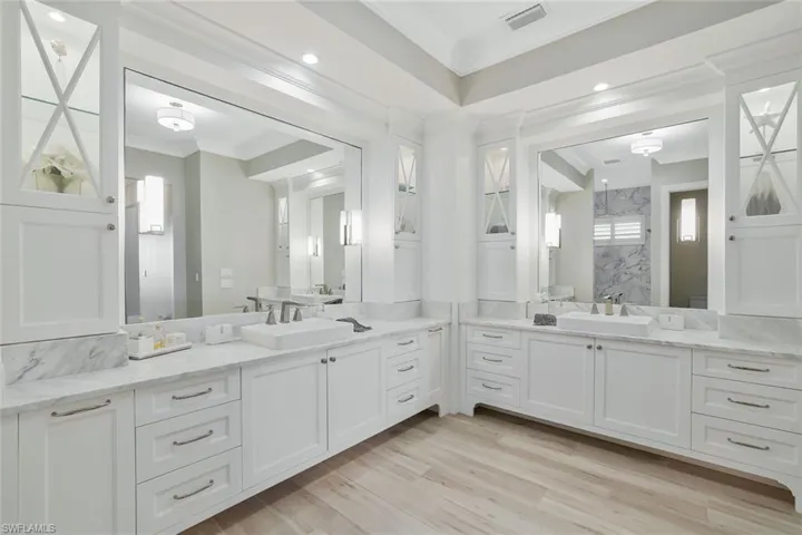 564 Spinnaker Dr, Marco Island, Florida 34145