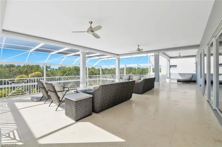 564 Spinnaker Dr, Marco Island, Florida 34145