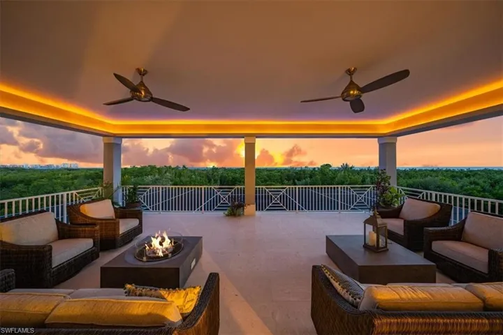 564 Spinnaker Dr, Marco Island, Florida 34145
