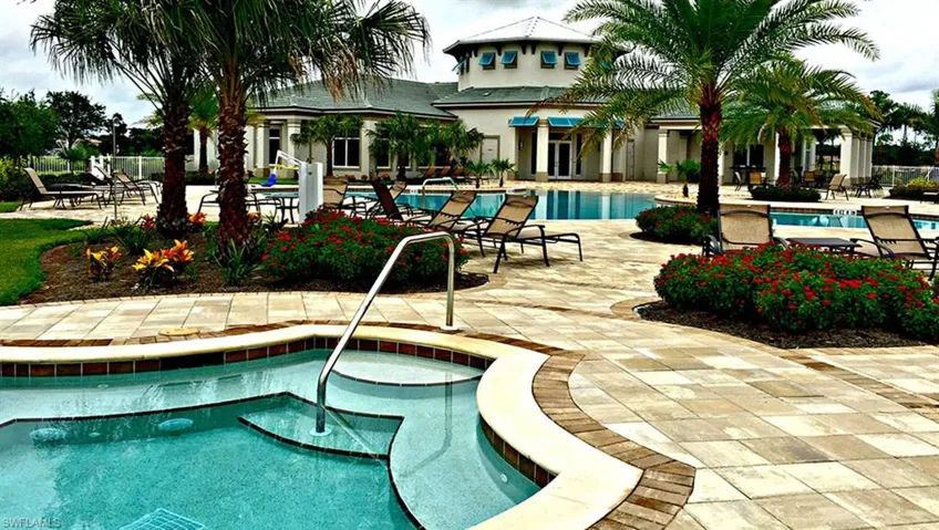 4262 Dutchess Park Rd, Fort Myers, Florida 33916