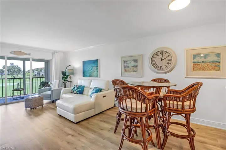 21 High Point Cir E # 208, Naples Fl 34103