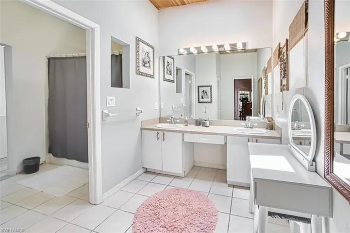 2727  66th SW ST, Naples, FL 34105