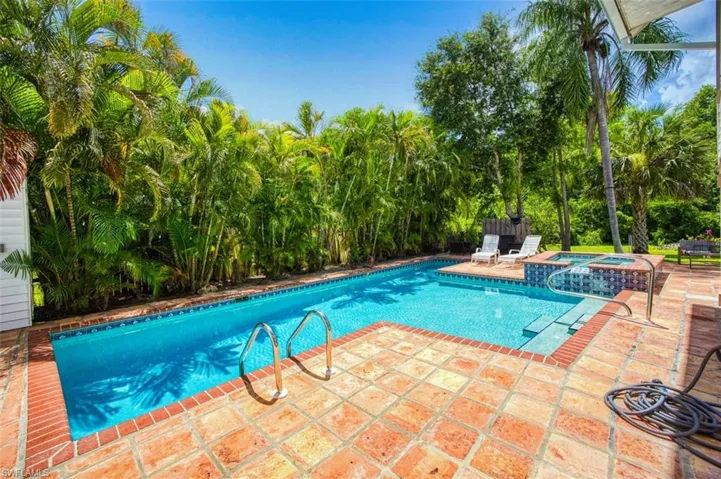 2727  66th SW ST, Naples, FL 34105