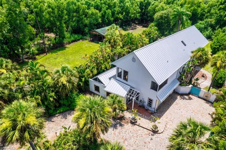 huge 1.14 property