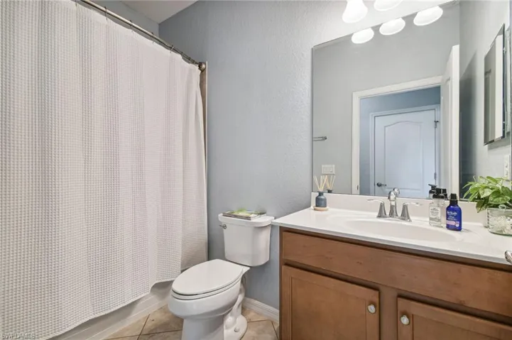Guest Bathroom 2
