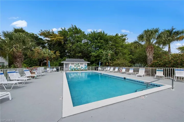 1240  Sarah Jean  CIR, Naples, FL 34110