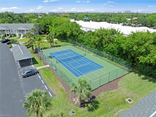 1240  Sarah Jean  CIR, Naples, FL 34110
