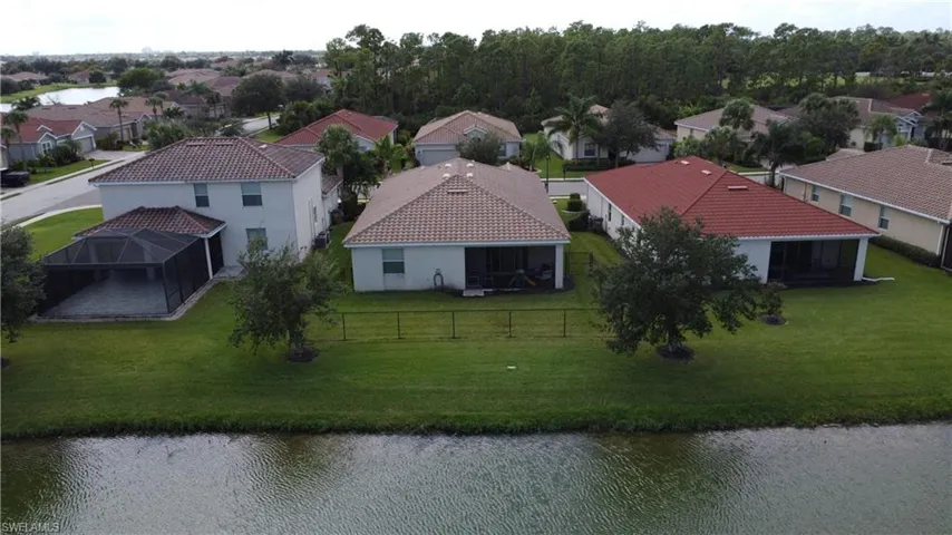 2571 Laurentina Ln, Cape Coral, Florida 33909