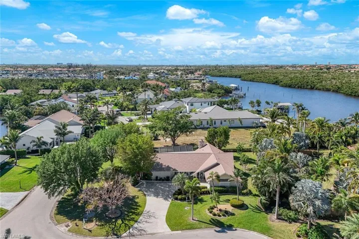 840 S Town And River  DR, Fort Myers, FL 33919