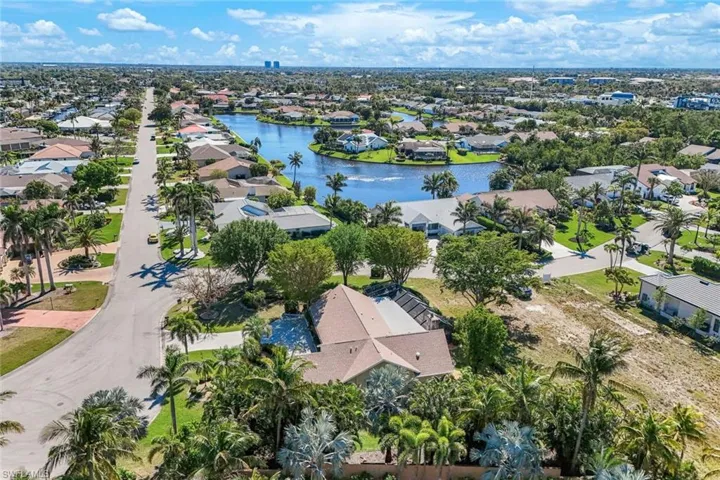 840 S Town And River  DR, Fort Myers, FL 33919