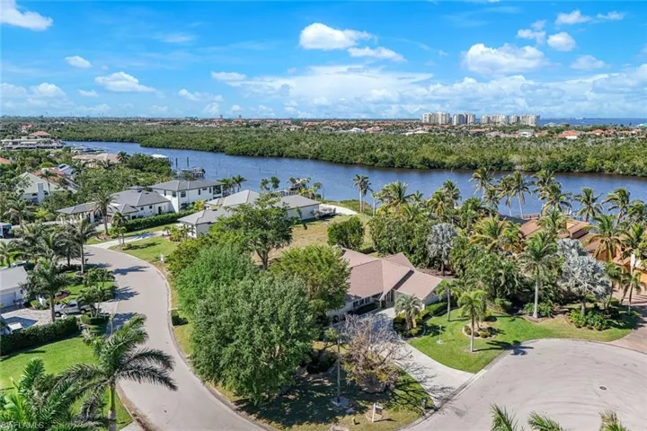 840 S Town And River  DR, Fort Myers, FL 33919