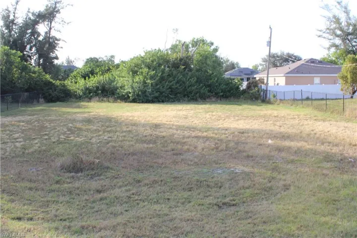 1634 Nw 1st Ave, Cape Coral, Florida 33993